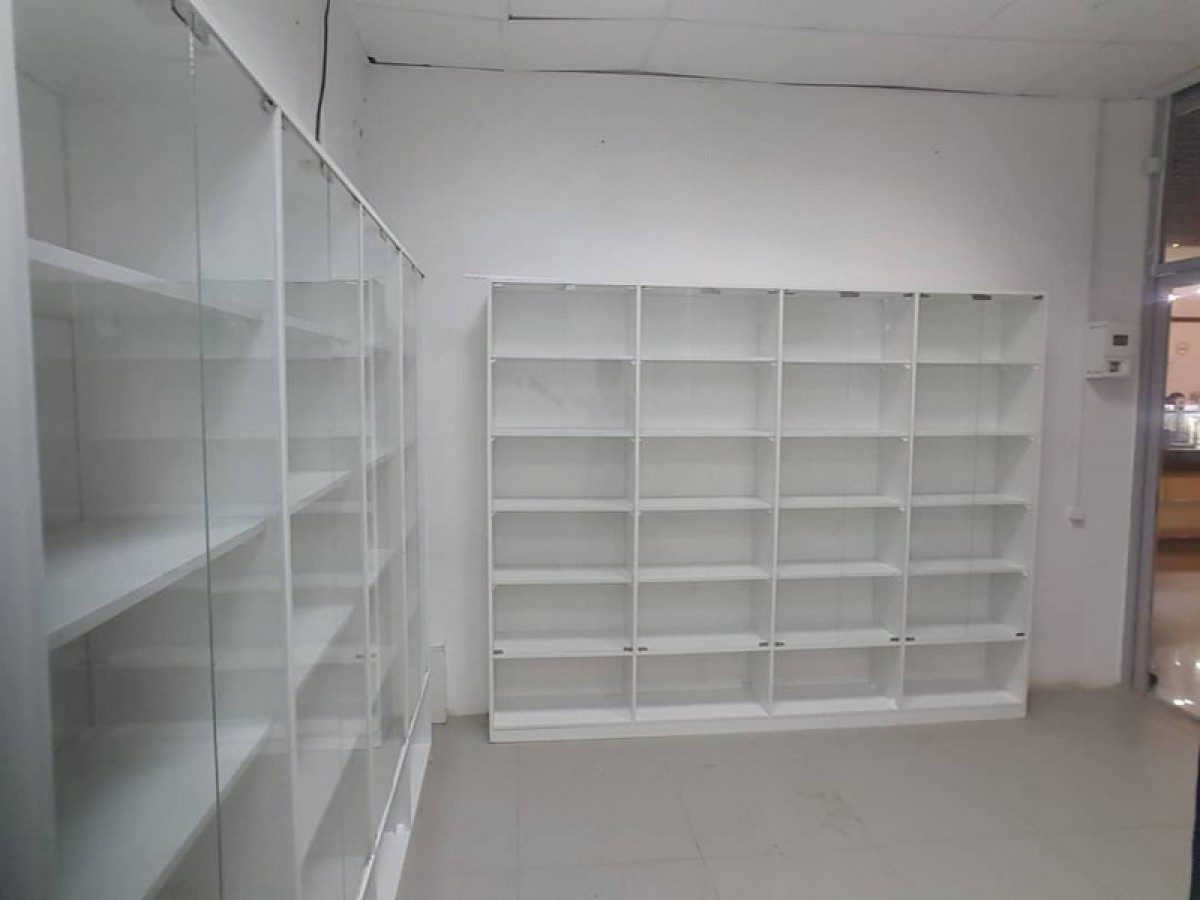 Торговая мебель Маэн на заказ в Джанкое фотография